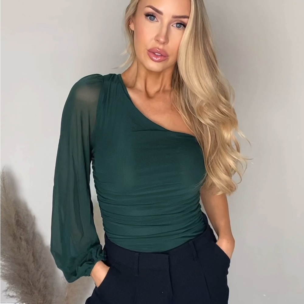 One shoulder bodysuit